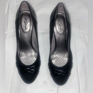 NEW! Life Stride Black Heels